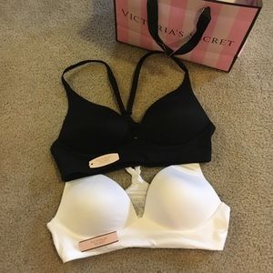 New never worn! Victoria's Secret 34B bras