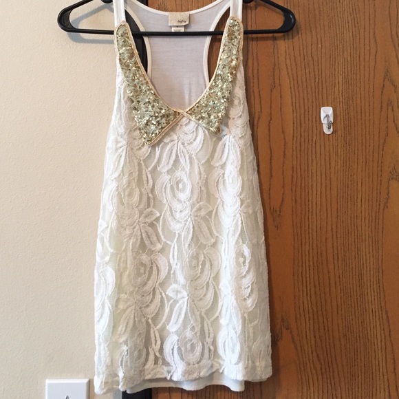 White tank top - Picture 1 of 3