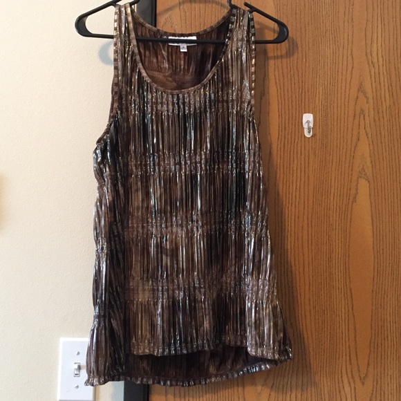 Jennifer Lopez tank top