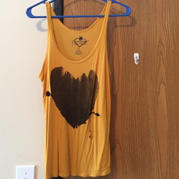 Vera Wang tank top, never worn