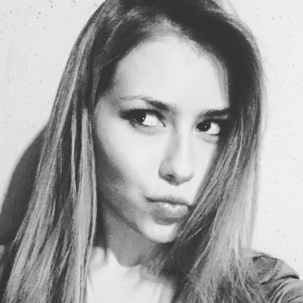 Meet your Posher, Leslie