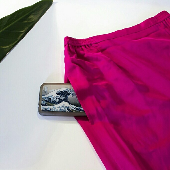 DVF Hot PINK Wrap Skirt - Picture 3 of 4