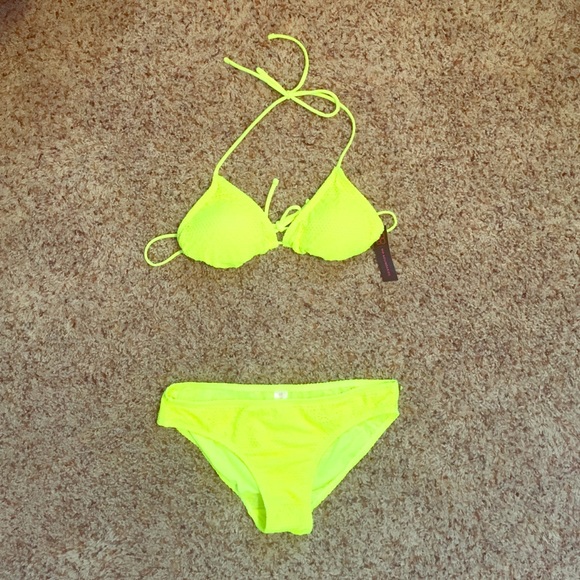 NWT 2-Piece Swimsuit