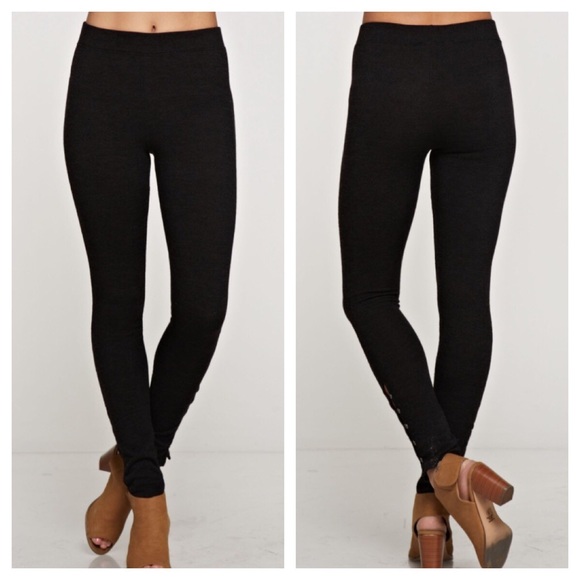 Cute as a Button Leggings - Picture 2 of 4