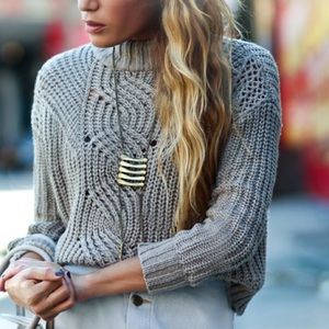 MOCK NECK SWEATER