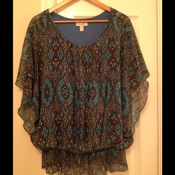 Ladies sheer top with lining