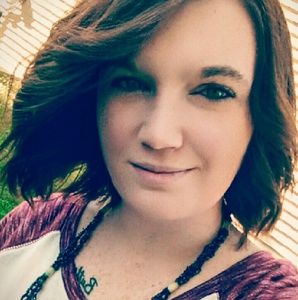 Meet your Posher, Lana