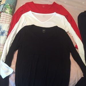 SALE! Bundle of 5 Gap Modern Tees