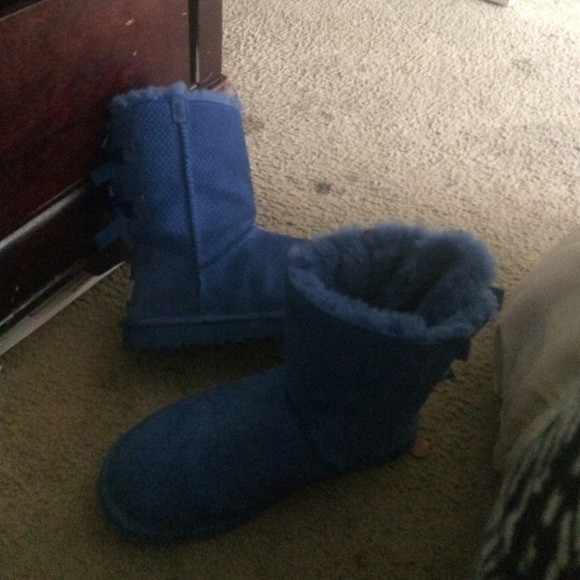 UGG S/N 1016852 Blue Classic Unlined Mini Perforated Winter  Blue Pair of Ugg boots