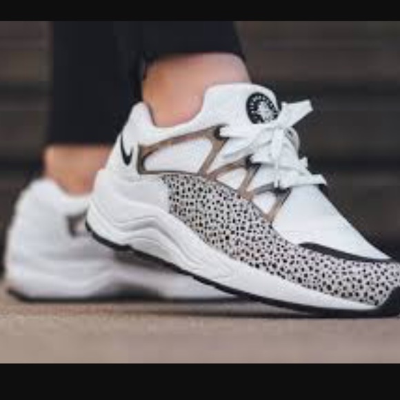 Nike air huaraches light PRM NEW - Picture 2 of 4