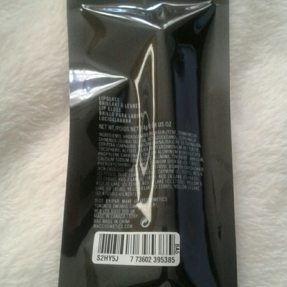 🎁Stocking Stuffer🎁 Little MAC Lipglass Carousel - Picture 3 of 3