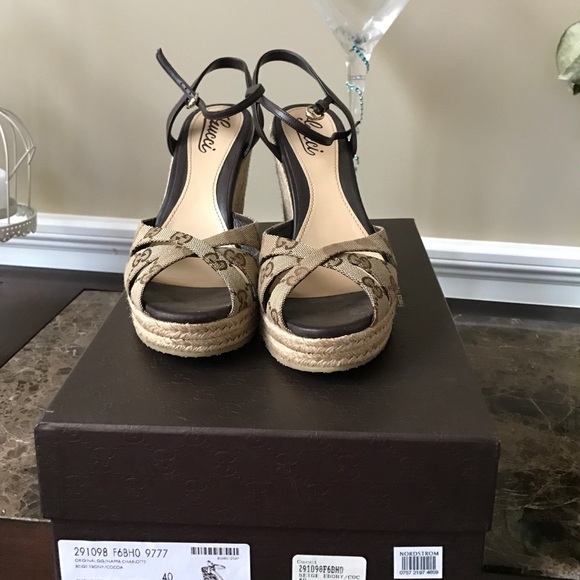 Gucci - Picture 2 of 4