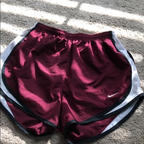 Nike shorts SMALL
