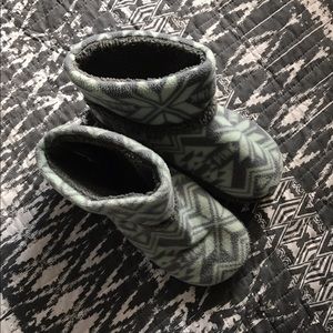 Victoria's Secret Pink Slipper