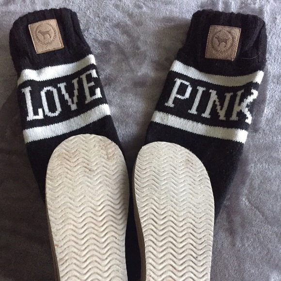 RARE VS PINK mukluk sock boots