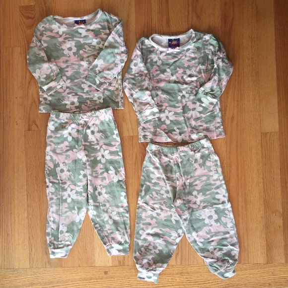 BRATZ PAJAMAS 2 PAIR GIRLS SIZE 3