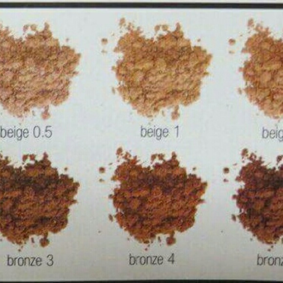 BNWT Mineral powder foundation - Picture 2 of 2