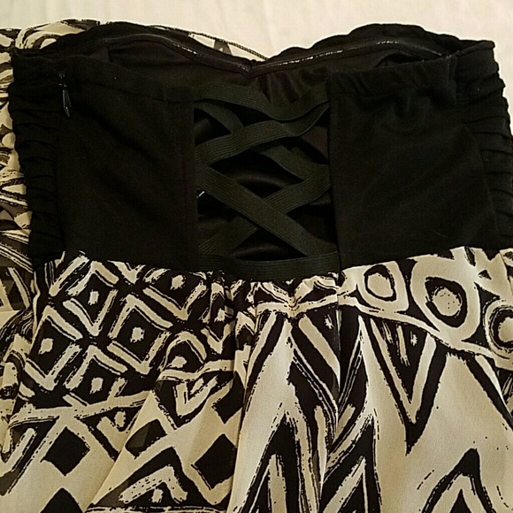 DRESS - Picture 3 of 4