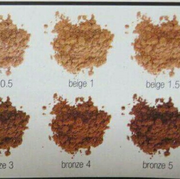 BNWT mineral powder foundation - Picture 2 of 2