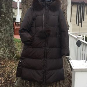 Via Spiga Jackets & Blazers - Very comfortable warm beautiful via spiga coat Via Spiga Jackets & Blazers - Very comfortable warm beautiful via spiga coat