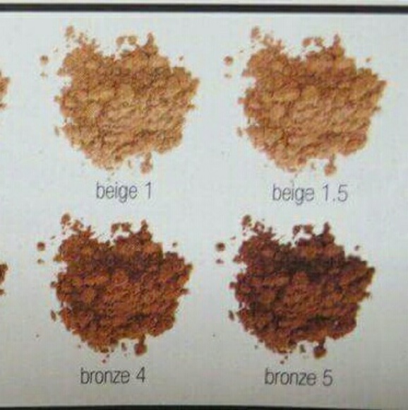 BNWT mineral powder foundation - Picture 2 of 2