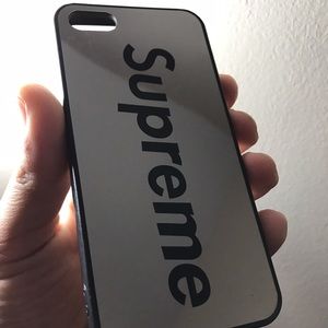 iPhone 5(s) Supreme Case