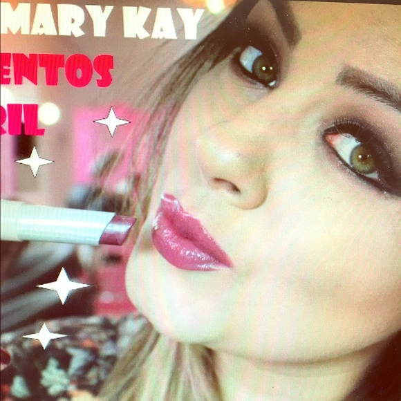 Berry Stylish velvet lipstick 💄