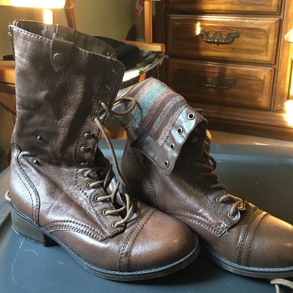 Steve Madden leather lace up boots