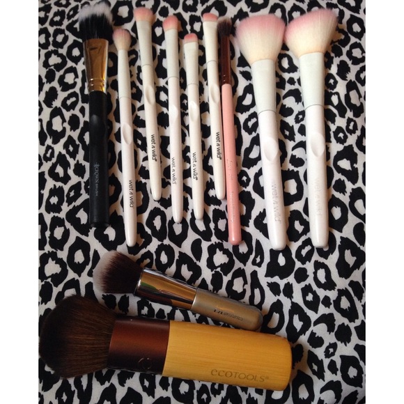 Misc. makeup brushes