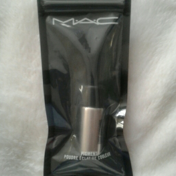 💕Little MAC Pigment Platinum - Picture 2 of 3