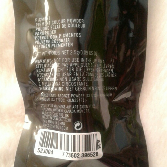 💕Little MAC Pigment Platinum - Picture 3 of 3