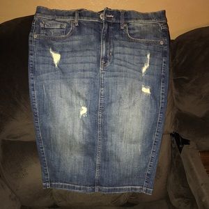 High waisted destroyed denim skirt