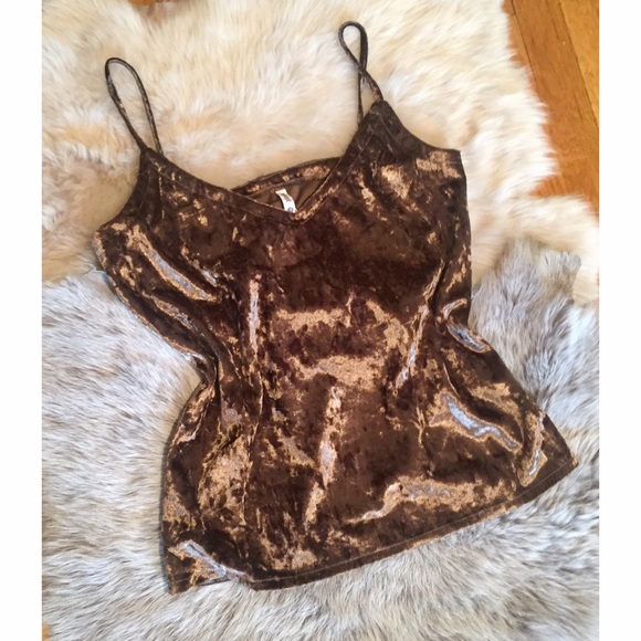 🚫SOLD🚫🎄Chocolate Velvet Slips Top Size S🎄 - Picture 2 of 3