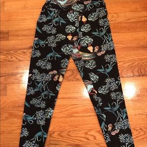 Lularoe one size leggings