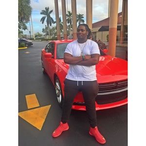 Meet your Posher, Josiah