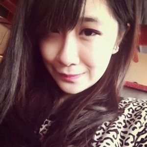 Meet your Posher, Angela