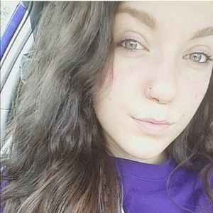 Meet your Posher, Casey