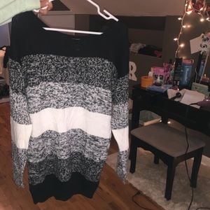 H&M black/grey/white knit sweater