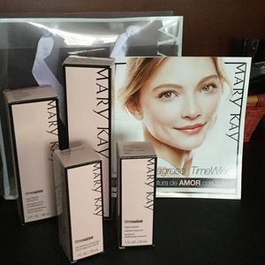 Mary Kay Timewise Miracle Set New Normal to Dry