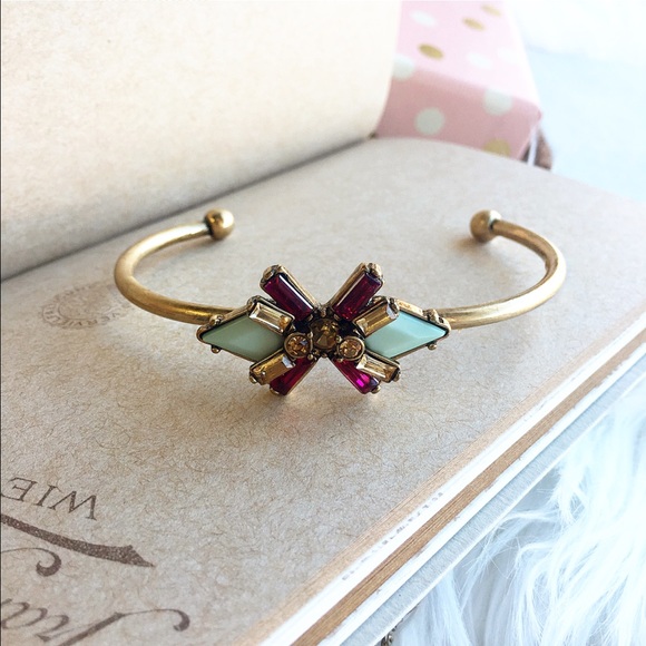 boutique Jewelry - •bracelet •