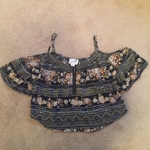 L.A. Hearts Cropped Cold Shoulder Top