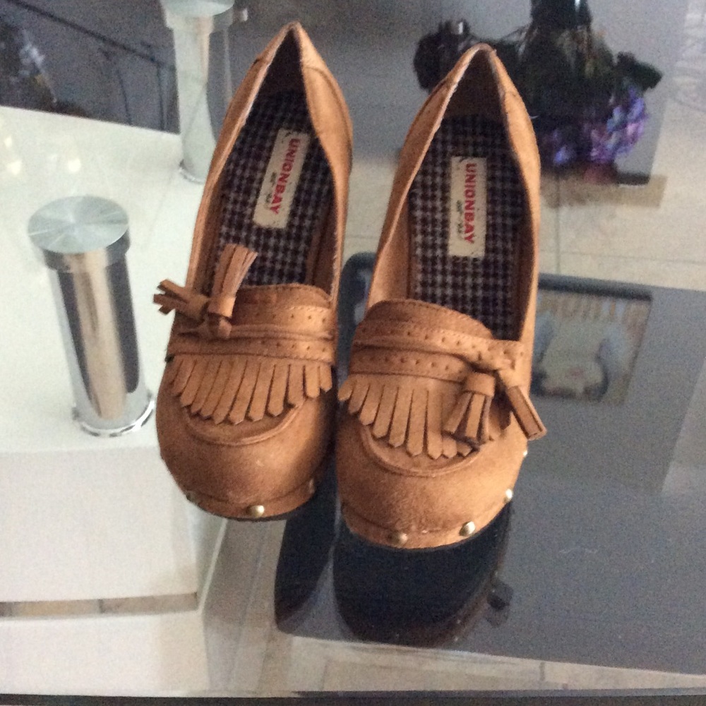 Union Bay platform shoes size 7