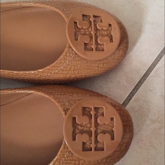 Tory Burch Shoes - Brand new Tory Burch Minnie flats