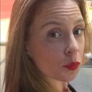 Meet your Posher, Chloe