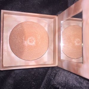 URBAN DECAY NAKED ILLUMINATED HIGHLIGHTER