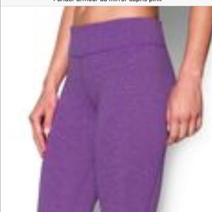 Under Armour UA Mirror Capri in Stripped Fuchsia