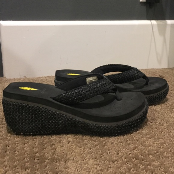 Black wedge Volatile Flip Flops