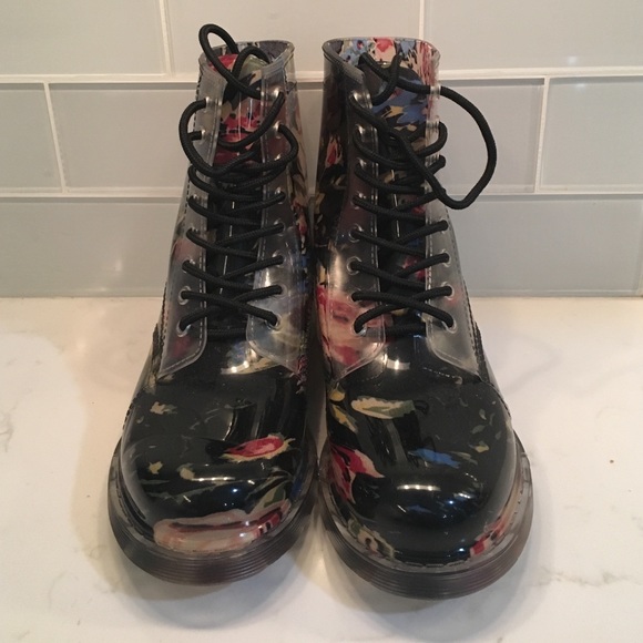 Vintage Floral Print boots