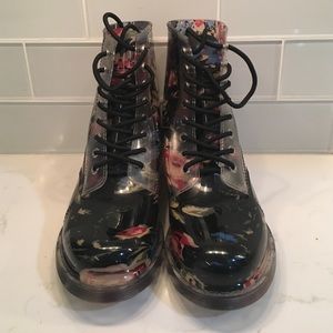 Vintage Floral Print boots