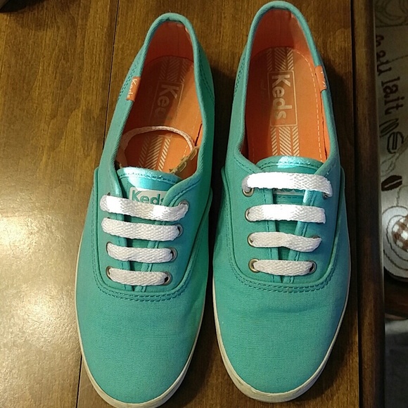 Teal Keds